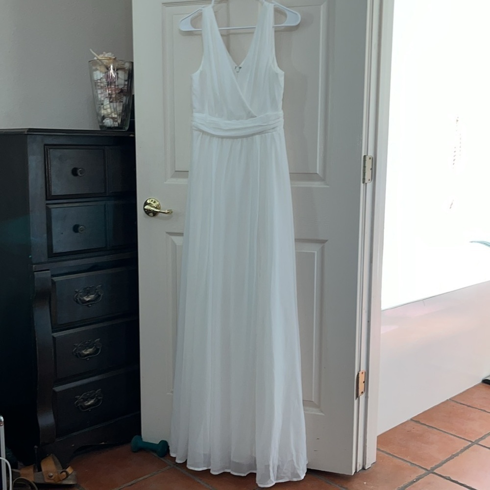 Lulus Women’s Size Small White Formal Gown
